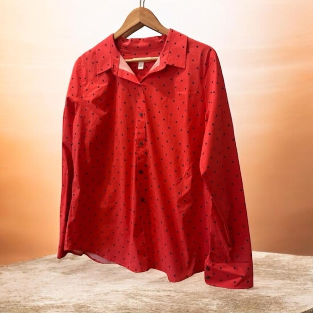 1901 Women's Red Button Down Shirt Large